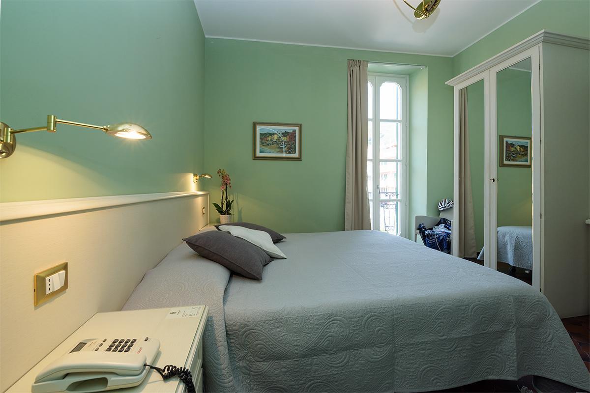 Hotel Splendid Mare Laigueglia Exterior photo